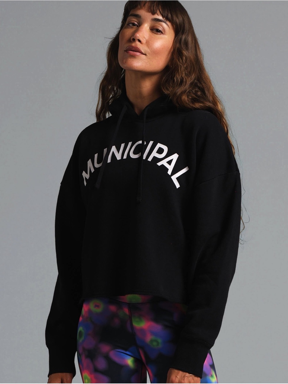 MUNICIPAL M.O.G. Hoodie Women’s Cropped Black Graphic Pullover Sweatshirt Size L